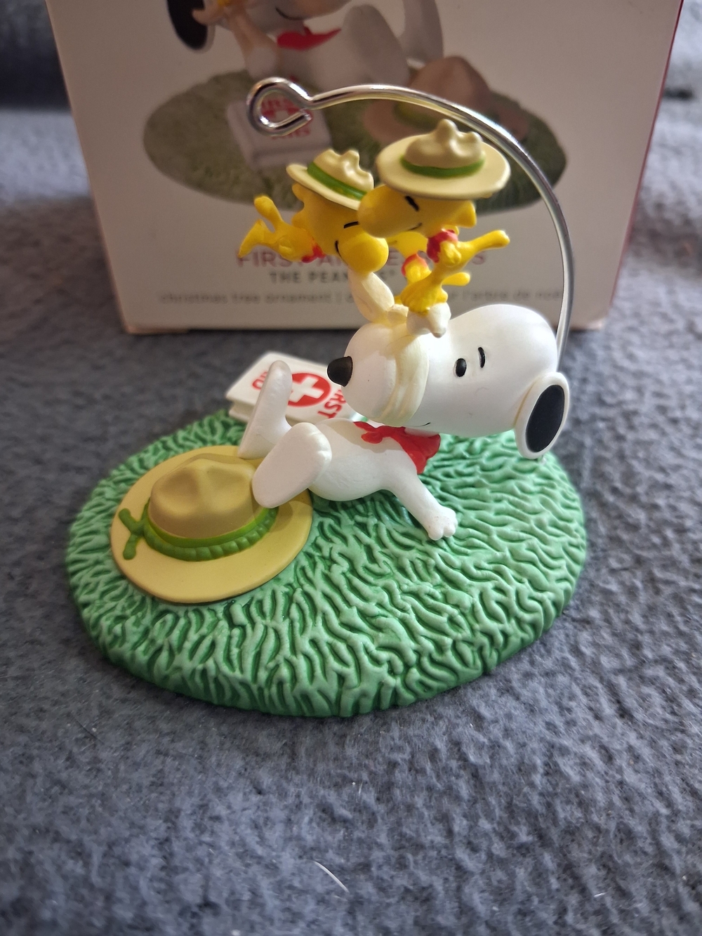 Hallmark Peanuts First Aid Lessons Ornament - Picture 2 of 2
